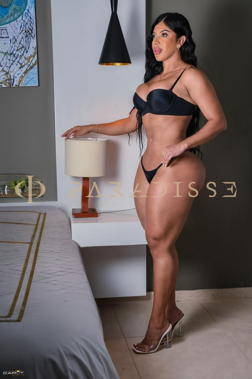 Escorts VIP Paradisse - Valery
